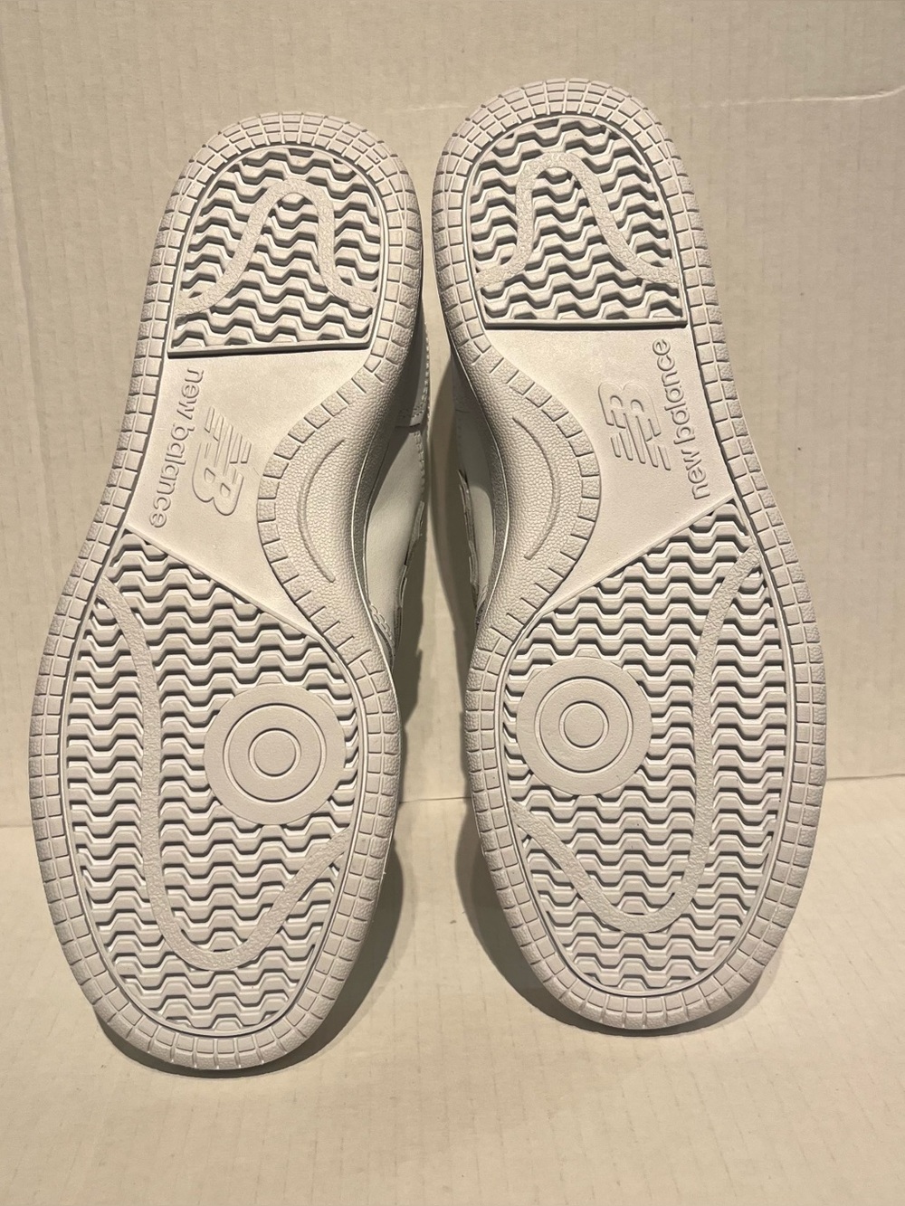 Brand New : New Balance Unisex 480 All-White Leather Runners - Picture 6 of 13